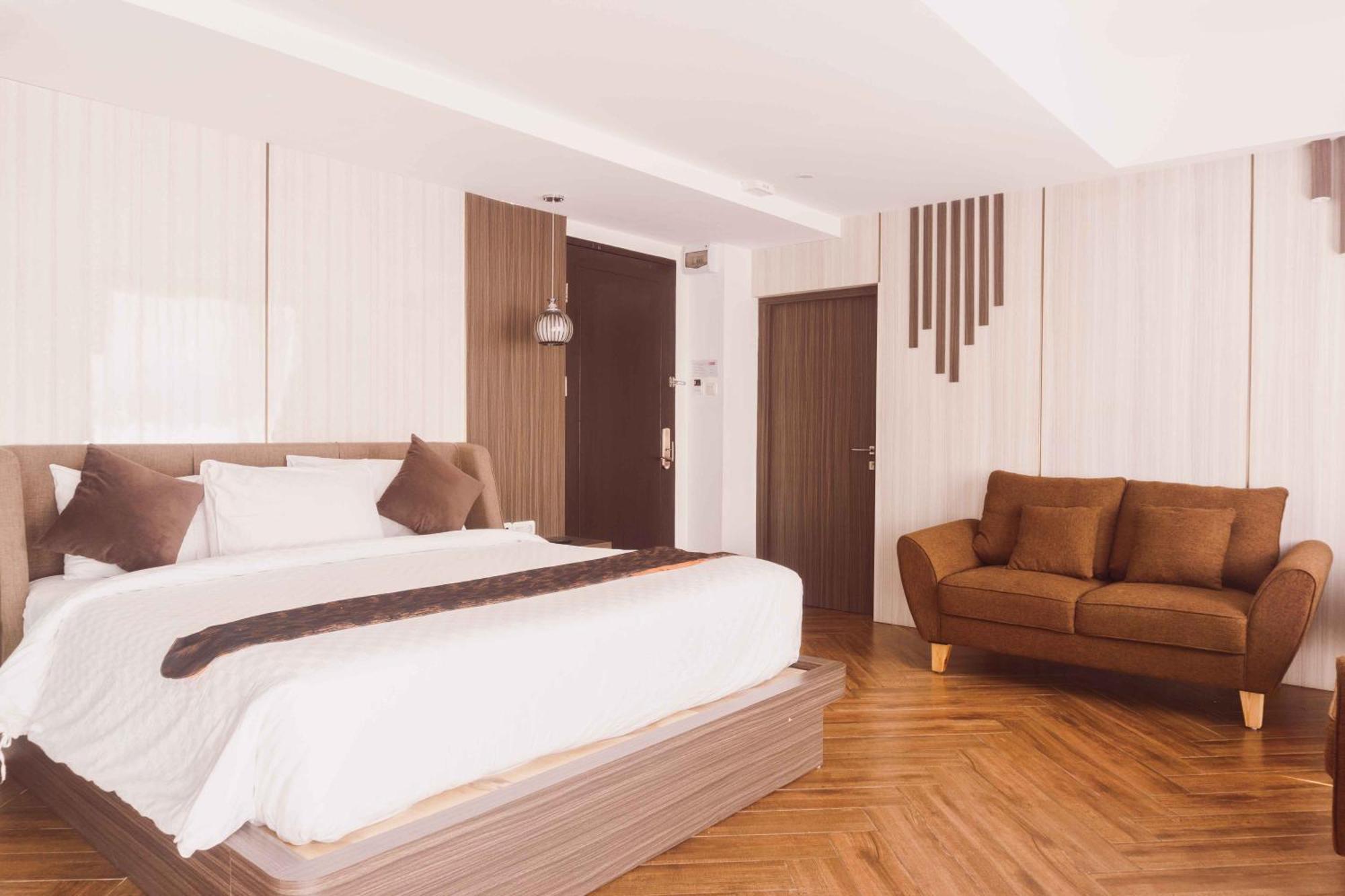 Fahira Hotel Syariah Bukittinggi Bagian luar foto