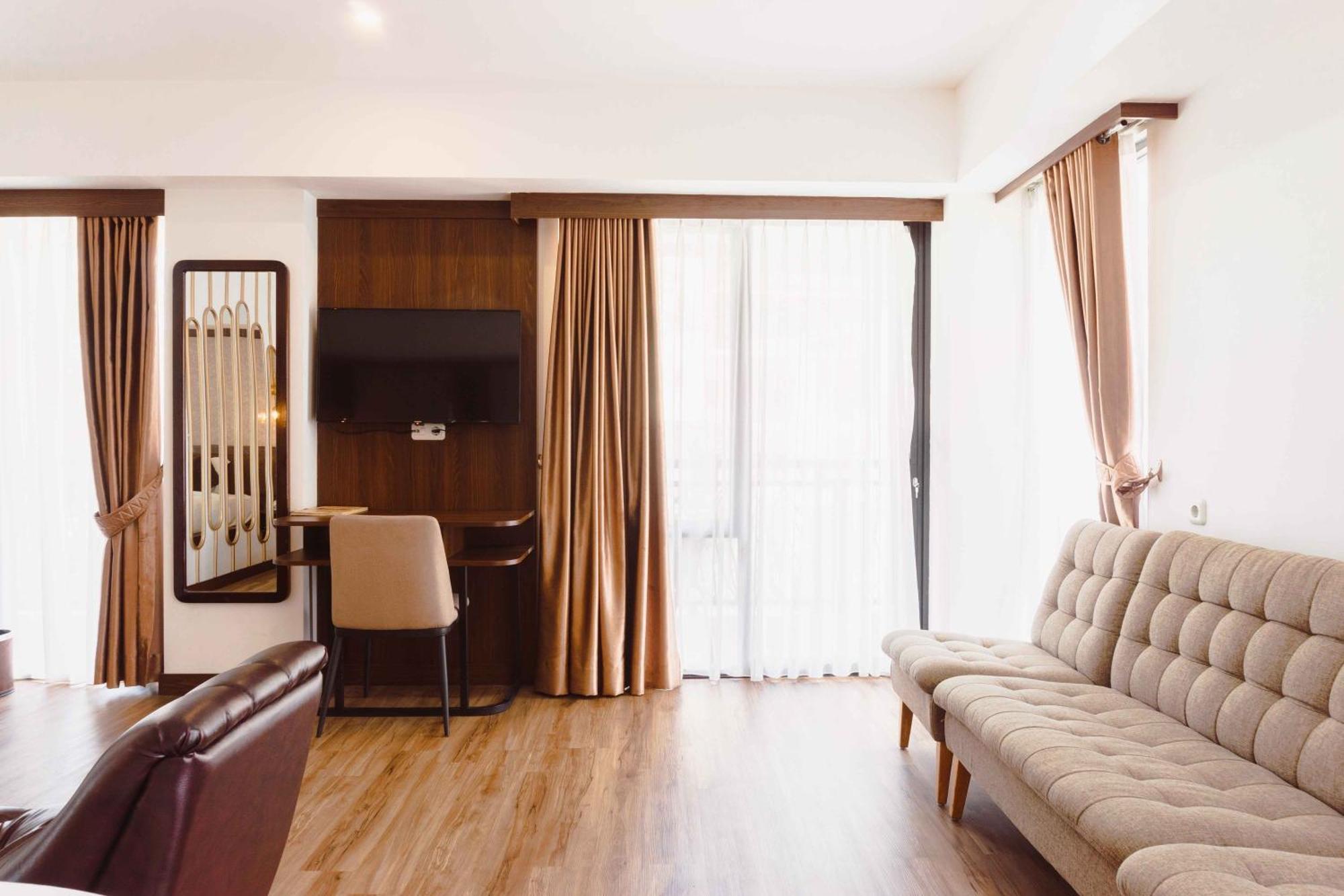 Fahira Hotel Syariah Bukittinggi Bagian luar foto
